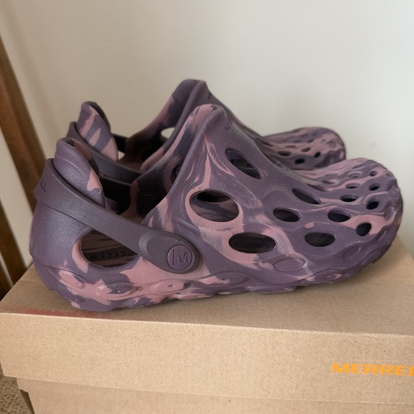 SOLD ON ANOTHER APP- Merrell Hydro Mocs 🌊🩴 - Picture 5 of 6